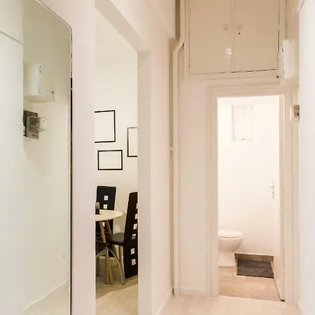 Apartamento Cozy And Quiet Modern Studio In The Old City Bucarest